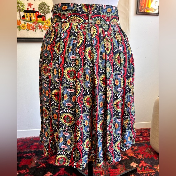 Vintage Esprit Button-Front Mosiac Skirt – Bold Floral Print – 1980s/90s - Picture 6 of 12